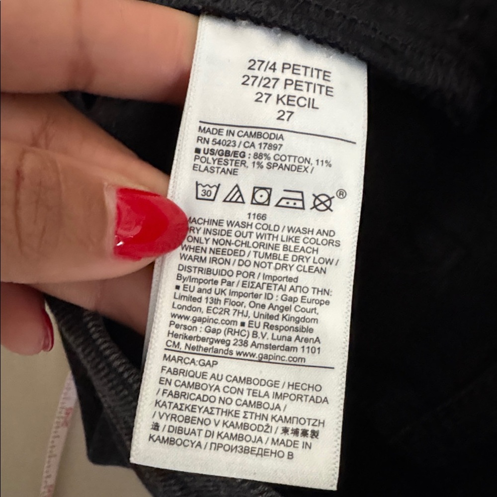 GAP Washed Black Denim 90’s Straight Cropped High Rise Jeans Size 27/4 PETITE - Picture 9 of 9